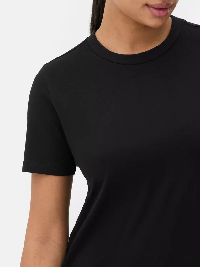 Onmisbaar T-shirt met korte mouwen