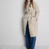 Onmisbare trenchcoat met riem