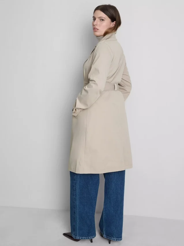 Onmisbare trenchcoat met riem