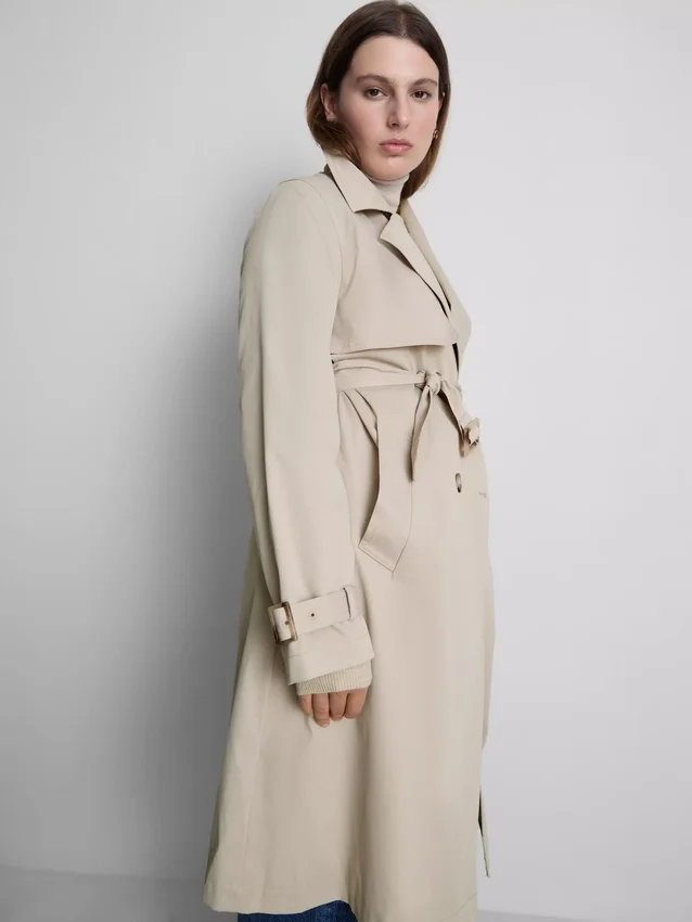 Onmisbare trenchcoat met riem