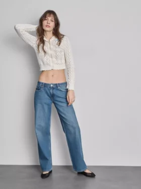 Ontspannen jeans met lage taille en rechte pijpen