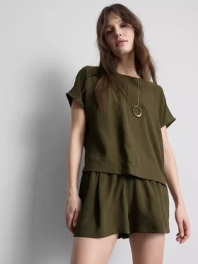 Ontspannen T-shirt met ronde hals en luchtdoorlatend ontwerp