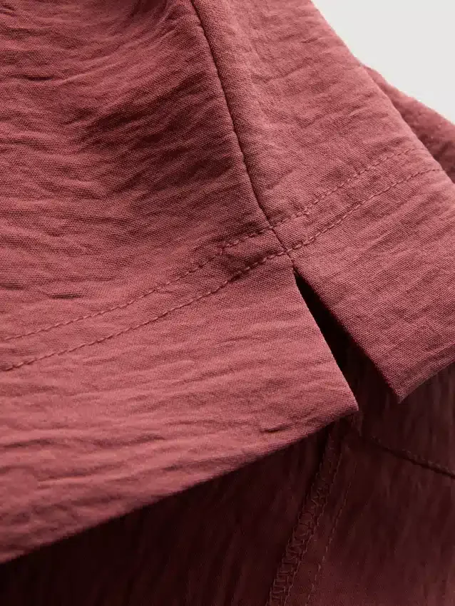 Ontspannen T-shirt met ronde hals en luchtdoorlatend ontwerp