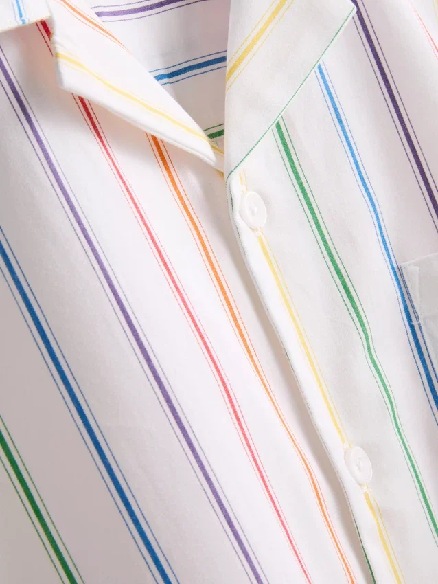 Overhemd met reverskraag en Pride-strepen