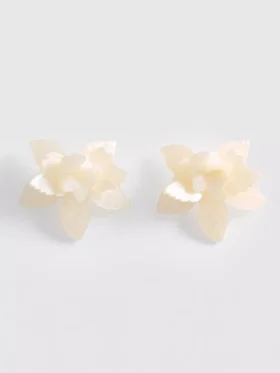 Paula Echevarría 3D-oorstokjes met bloemmotief