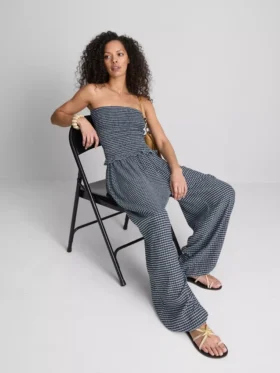 Paula Echevarría bandeau-top met ruches in gingham