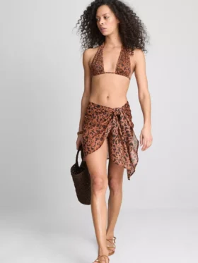 Paula Echevarría bikinitop met luipaardprint en halternek