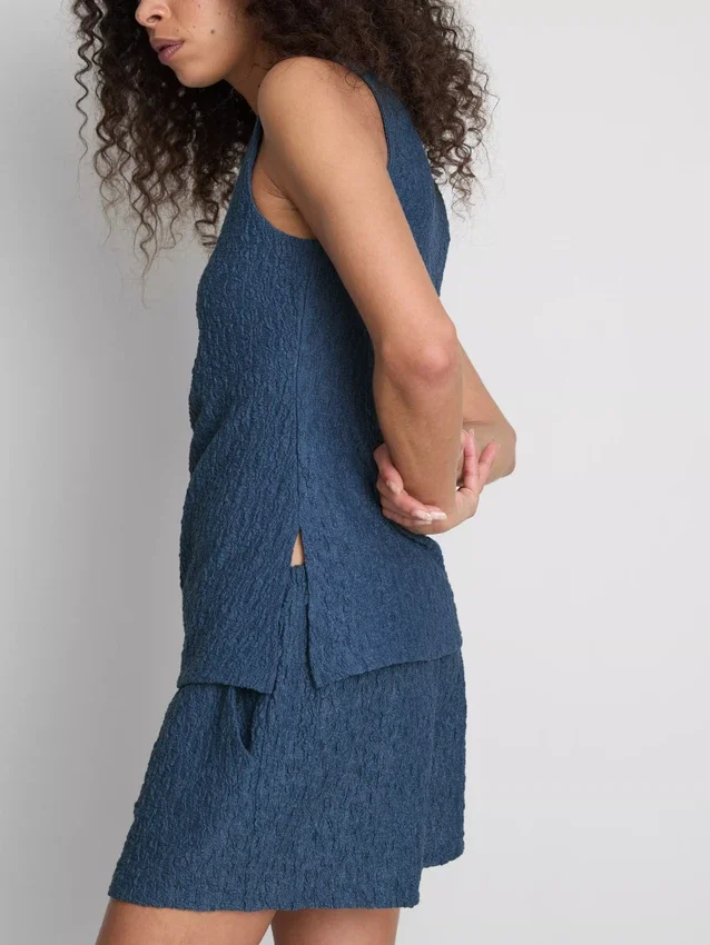Paula Echevarría gerimpelde tanktop met kreukeffect