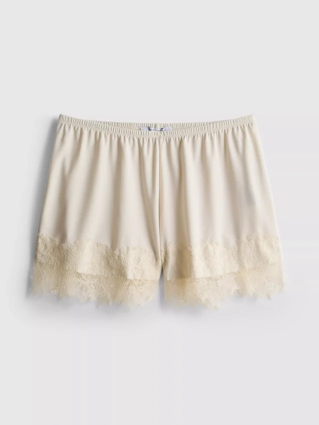 Paula Echevarría korte Shorts met kanten rand