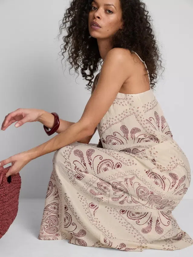 Paula Echevarría maxi-rok van satijn met schuine snit en print