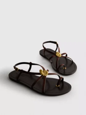 Paula Echevarría sandalen met bandjes en zeesterren