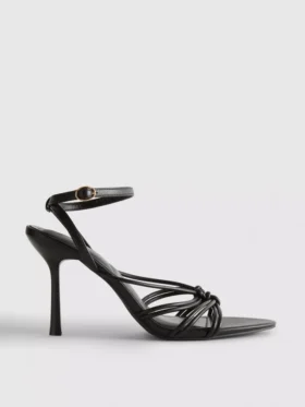 Paula Echevarría sandalen met geknoopte hakken