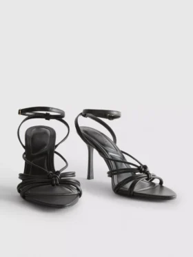 Paula Echevarría sandalen met geknoopte hakken