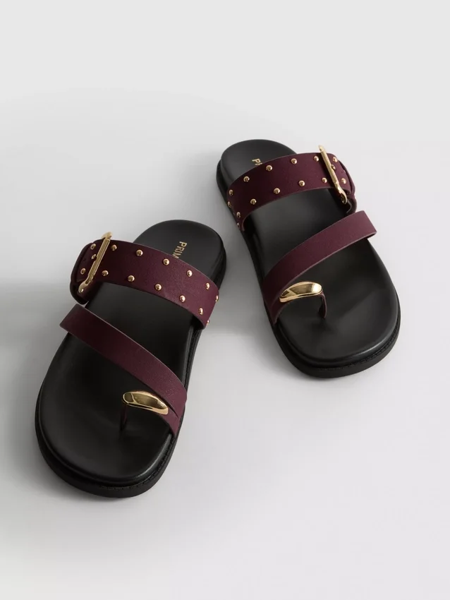 Paula Echevarría sandalen met studs op het voetbed