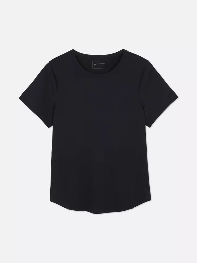 Performance-T-shirt met afgeronde zoom