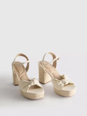 Plateausandalen met geknoopte details