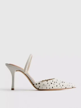 Pumps met puntige neus en stippenprint