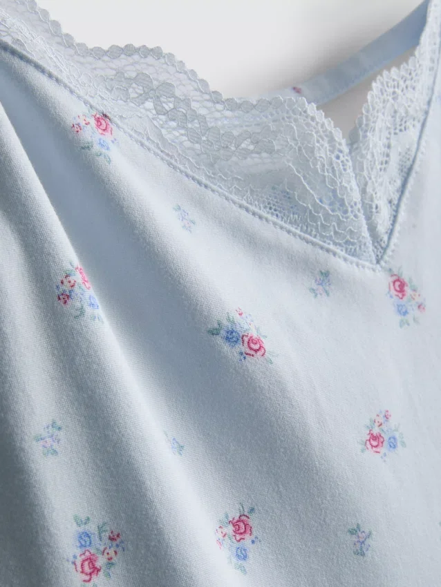 Pyjama's met bedrukt hemdje en Shorts