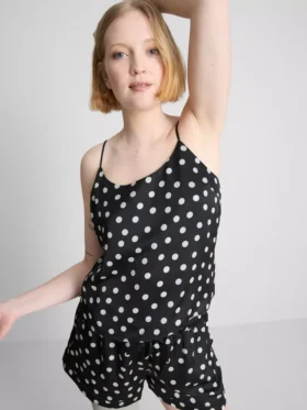 Pyjama’s met hemdje en korte broek