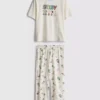 Pyjama's met Snoopy-afbeelding uit Peanuts