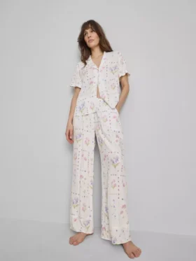 Pyjamabroek met bloemenprint en wijde pijpen