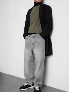 Relaxte jeans met middelhoge taille en rechte pijpen