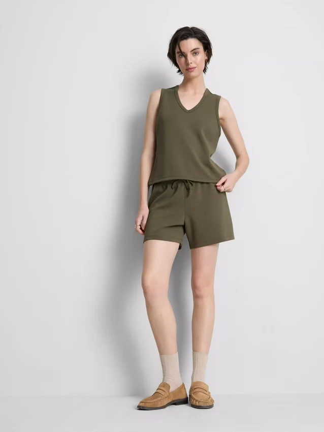 Relaxte short van een modalmix