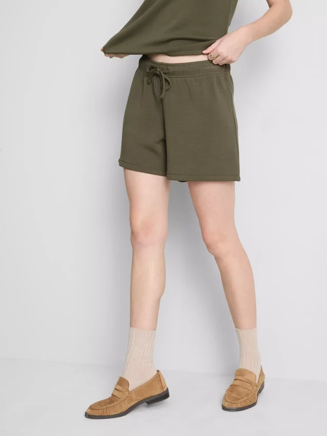 Relaxte short van een modalmix