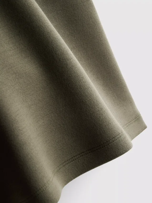 Relaxte short van een modalmix