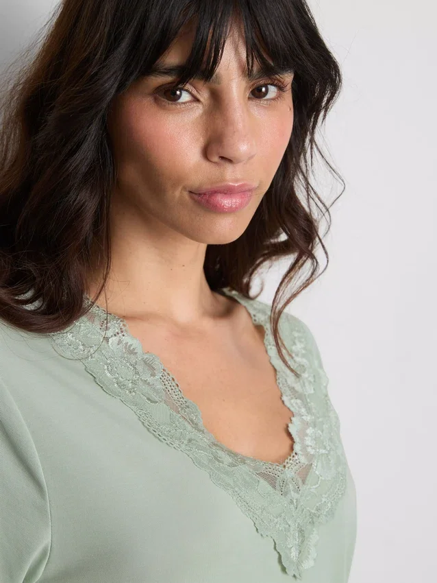 Relaxte slaap-T-shirt met veel modal