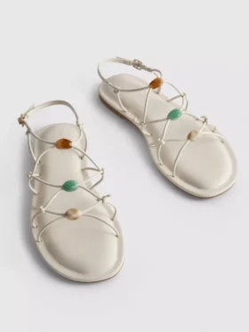 Sandalen met bandjes en kralen