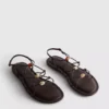 Sandalen met bandjes en kralen