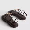 Sandalen met bandjes en kralen