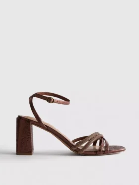 Sandalen met bandjes en strass op hakken
