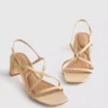 Sandalen met brede pasvorm, raffia-rand en blokhak