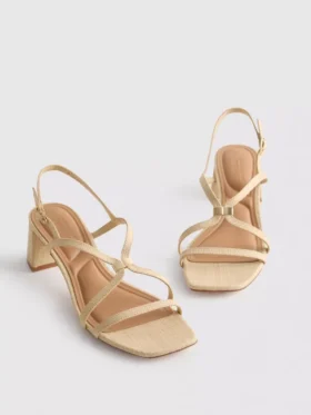 Sandalen met brede pasvorm, raffia-rand en blokhak