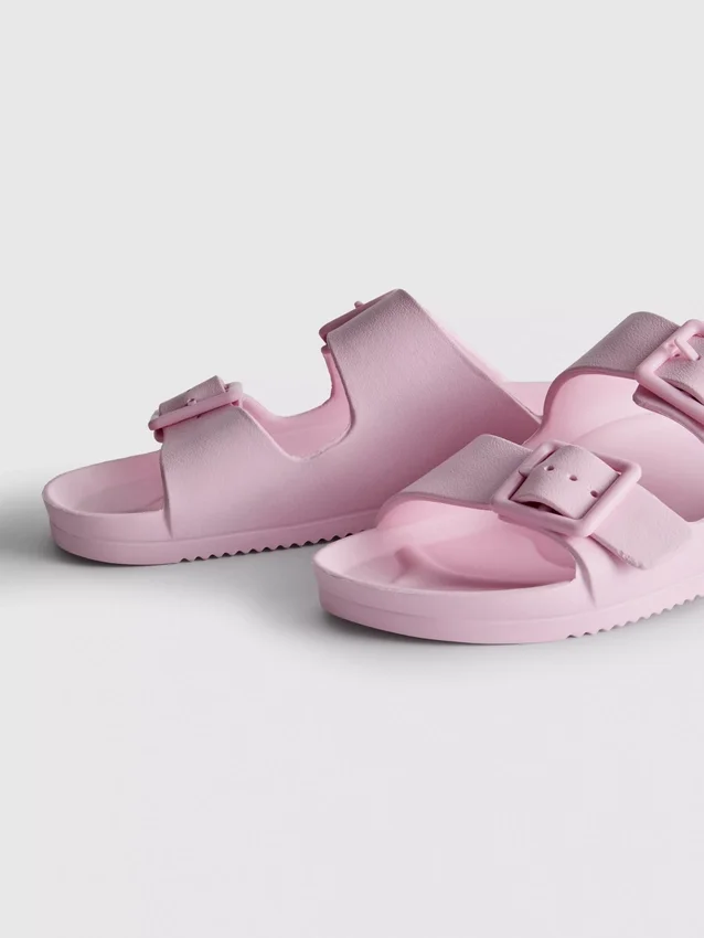 Sandalen met dikke banden en dubbele gesp