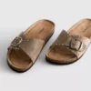 Sandalen met één bandje en studs op het voetbed