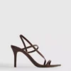 Sandalen met nauwelijks zichtbare hakken