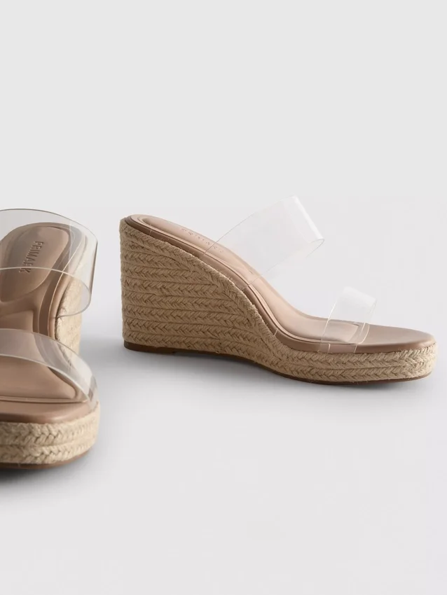 Sandalen met plexiglas sleehak