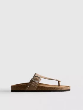 Sandalen met T-band en studs