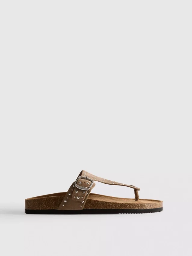 Sandalen met T-band en studs