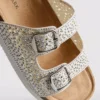 Sandalen met versierd voetbed en dubbele gesp