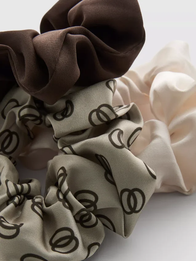 Set van 3 diverse scrunchies