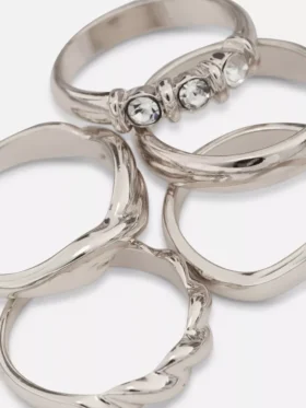 Set van 5 ringen in diverse ontwerpen