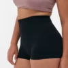 Shorts die de taille accentueren