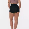 Shorts die de taille accentueren