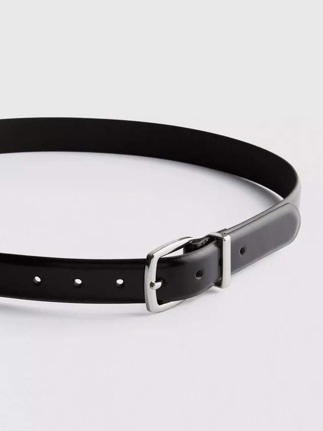 Slanke riem met klassieke gesp
