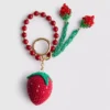 Sleutelhanger met aardbeienbedeltje