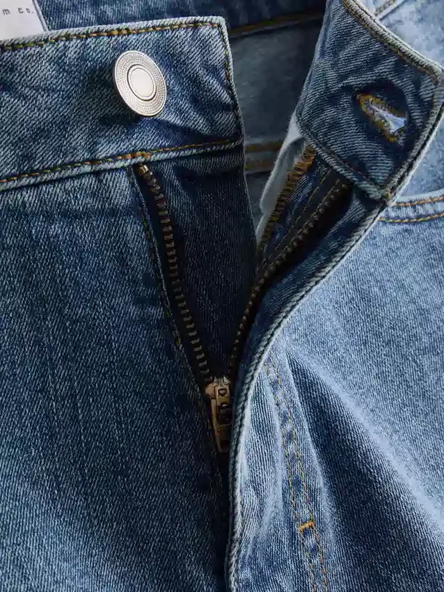 Slim-fit denimshort met middelhoge taille
